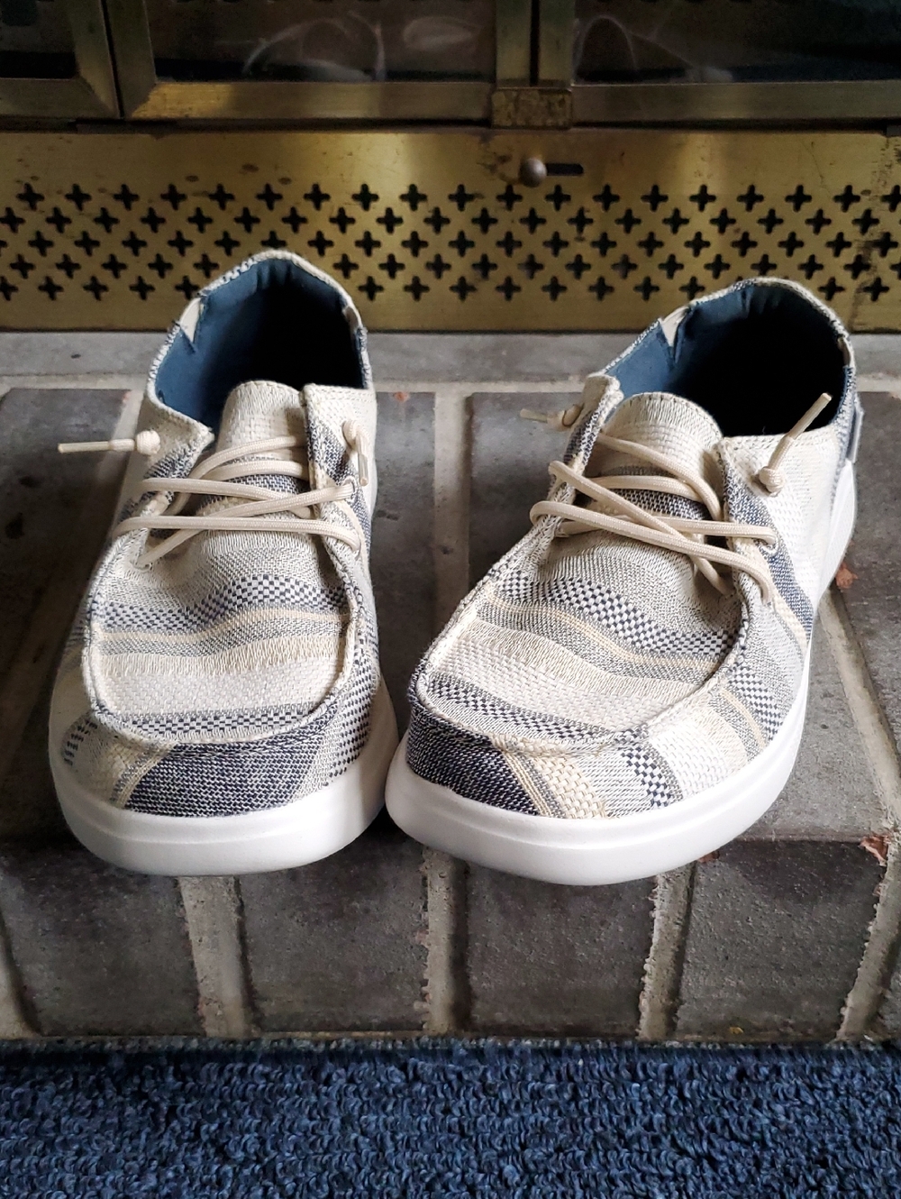 Skechers Bob's Women's Tan Gray Blue Canvas Boat Shoe Size 10